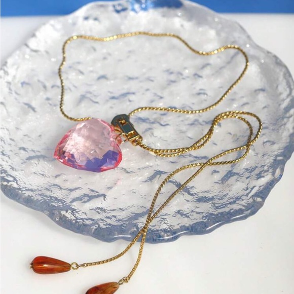 NWT Pink Heart Crystal Pendant Gold Necklace Zipper embellishment - Picture 7 of 7